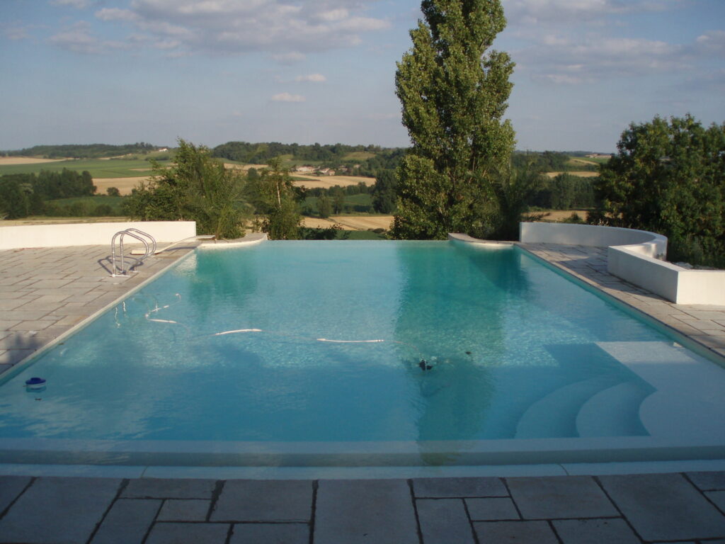 bluepools infinity edge swimming pool design